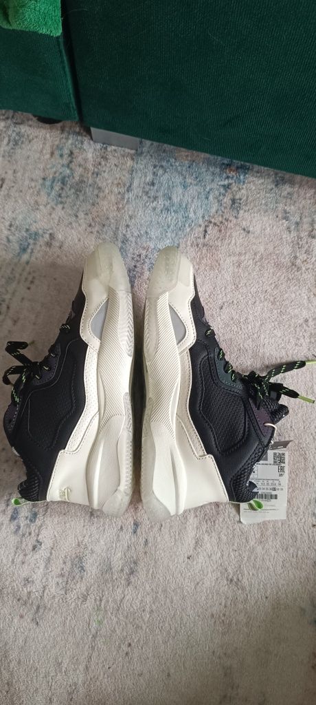 Buty Zara rozmiar 37 świecące w ciemności sneakersy