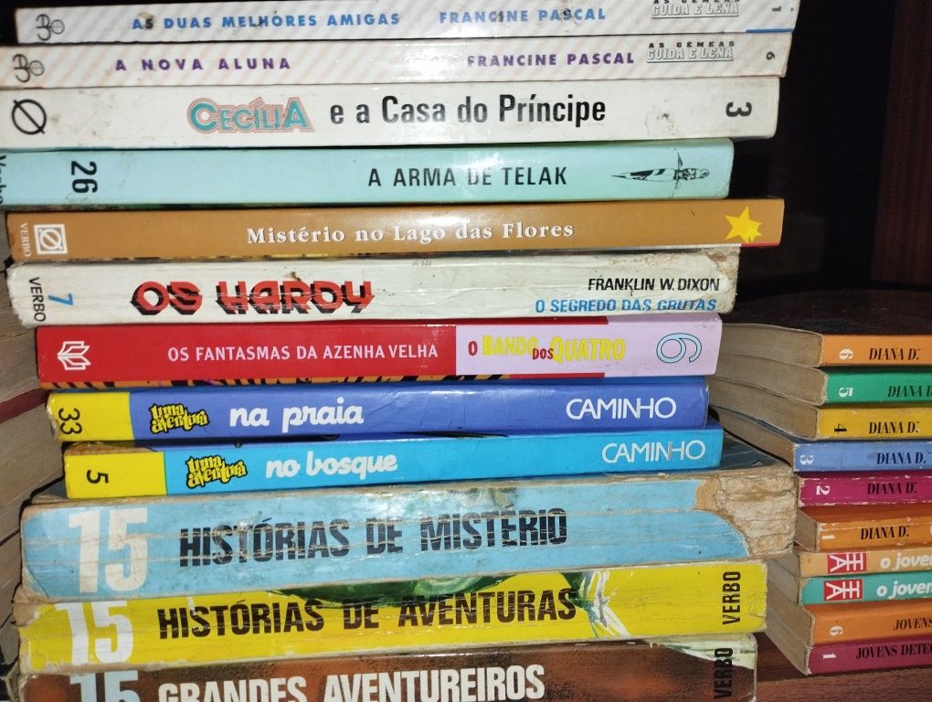 R.L.Stine: Estrada do terror , A baby sitter, Os cinco Enid Blyton
