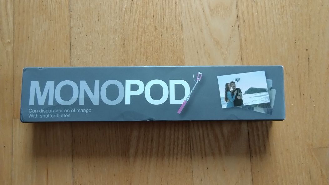 Selfie stick, monopod, czerwony Kraków
