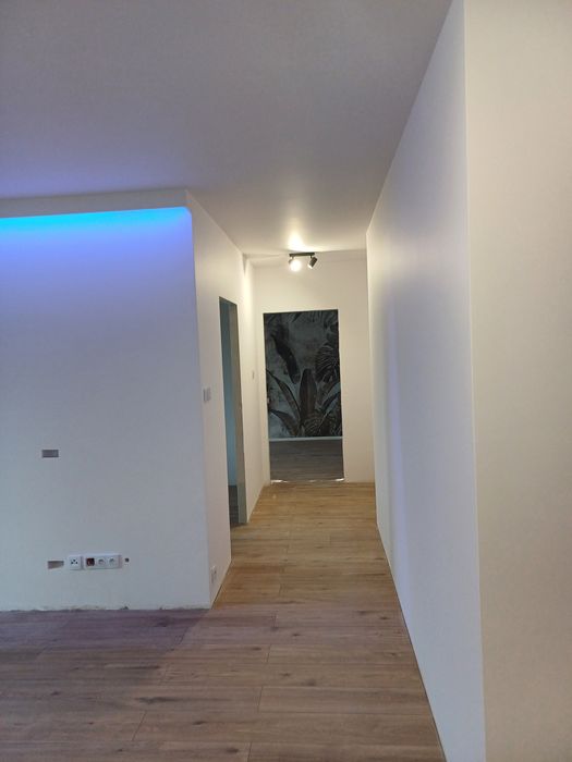 Malowanie gładź układanie paneli remonty kompleksowe łazienek fak.vat