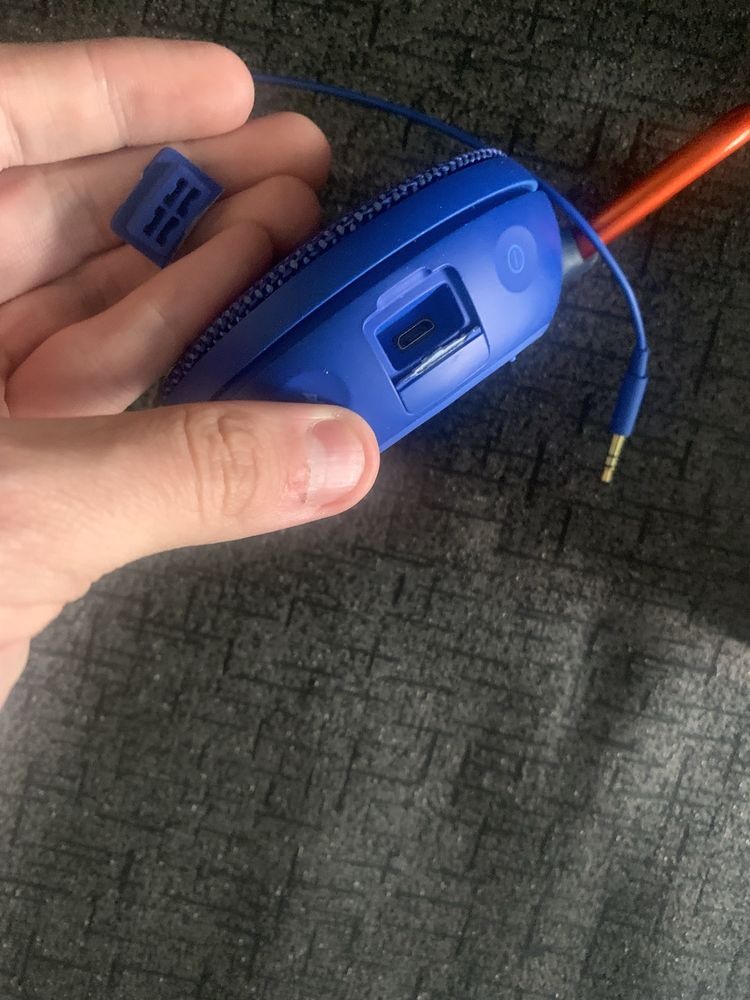 Колонка JBL clip2