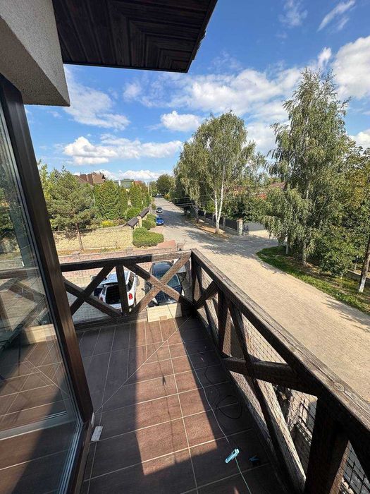 Здається 2 кімнатна квартира 62 м2