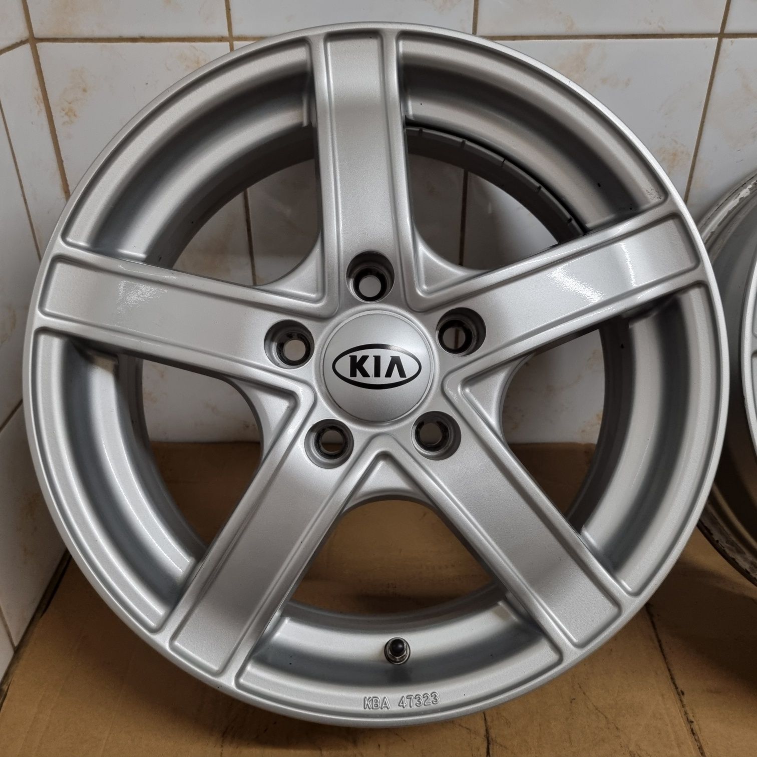 Alufelgi 16" KIA 5x114,3 ET45 6,5Jx16 + czujniki