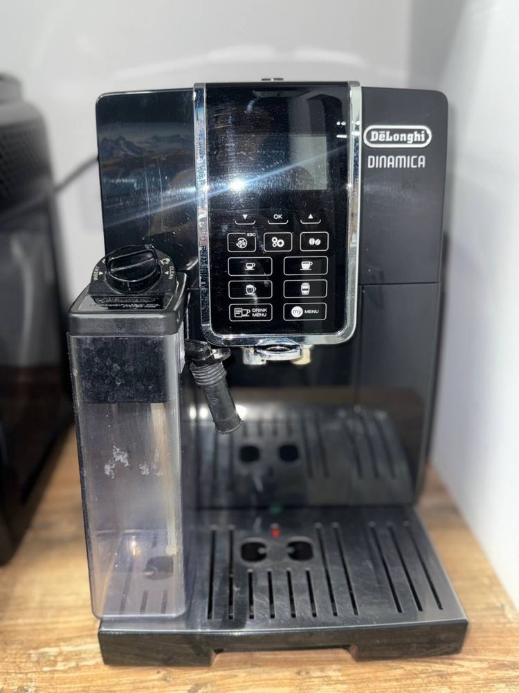 Продам Кофемашину Delonghi ECAM359.55B