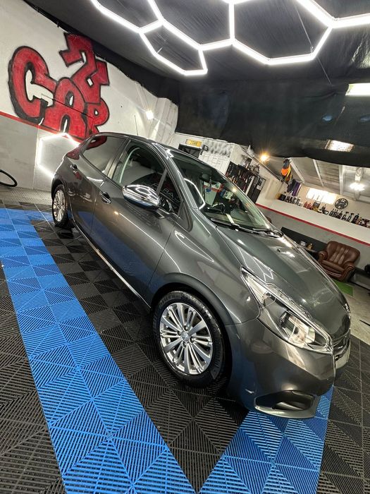 Peugeot 208 style 2017