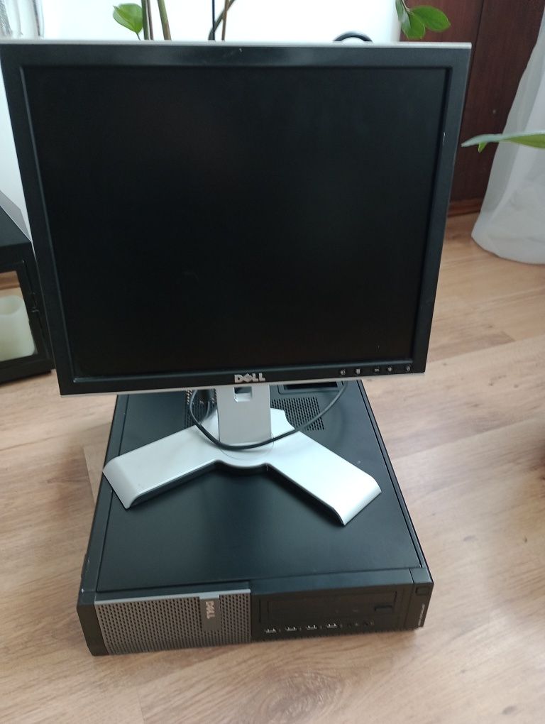 Tani Komputer DELL Optiplex  990+Monitor DELL +karta wifi