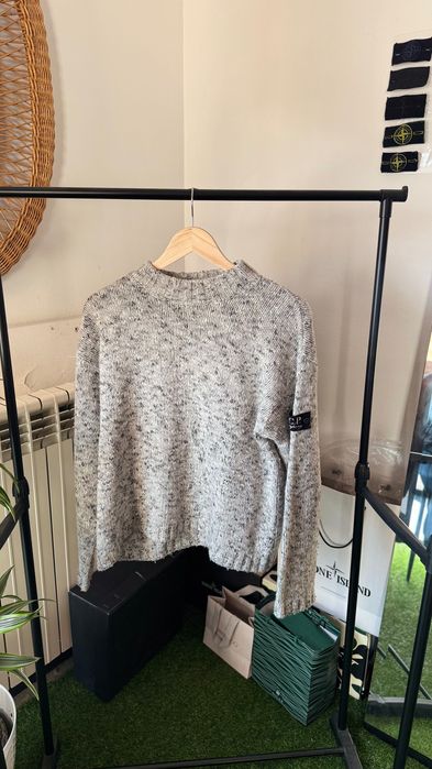 винтажный светр C.P Company з патчем М сайз