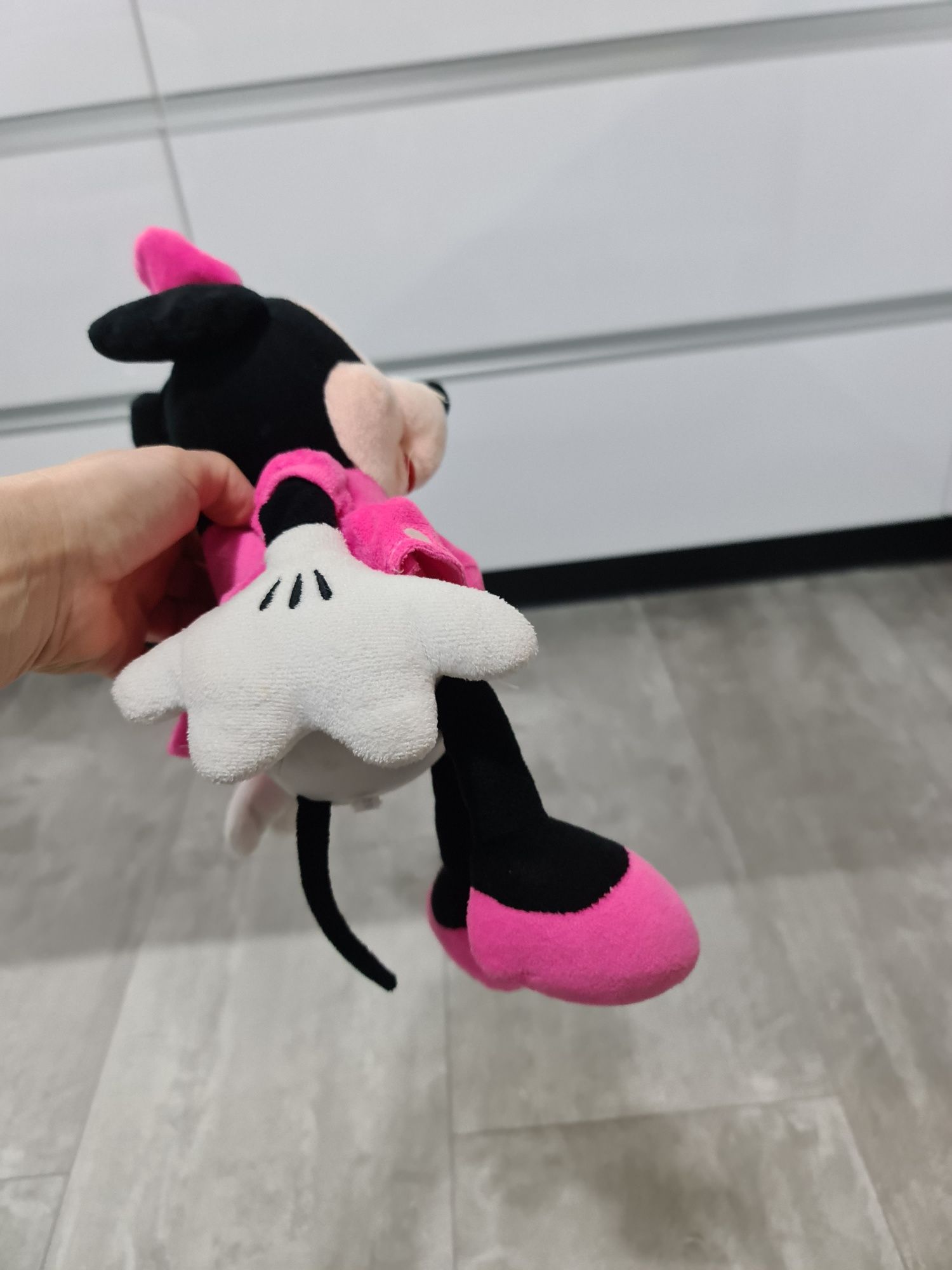 Maskotka Myszka Minnie 35 cm