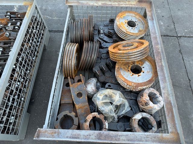 Podajnik łańcuchowy gala nowy 2 skrzyniopalety komplet