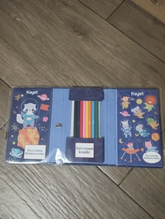 Kosmiczne kolorowanki