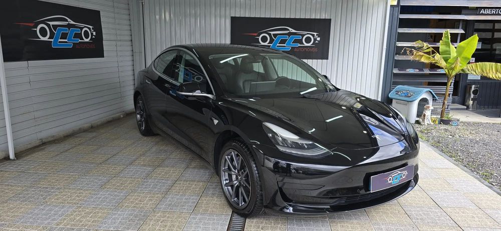 Tesla Model 3 Standard Range Plus RWD