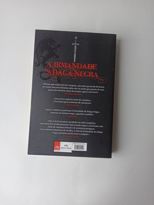 Na Sombra do Dragão, J. R. Ward