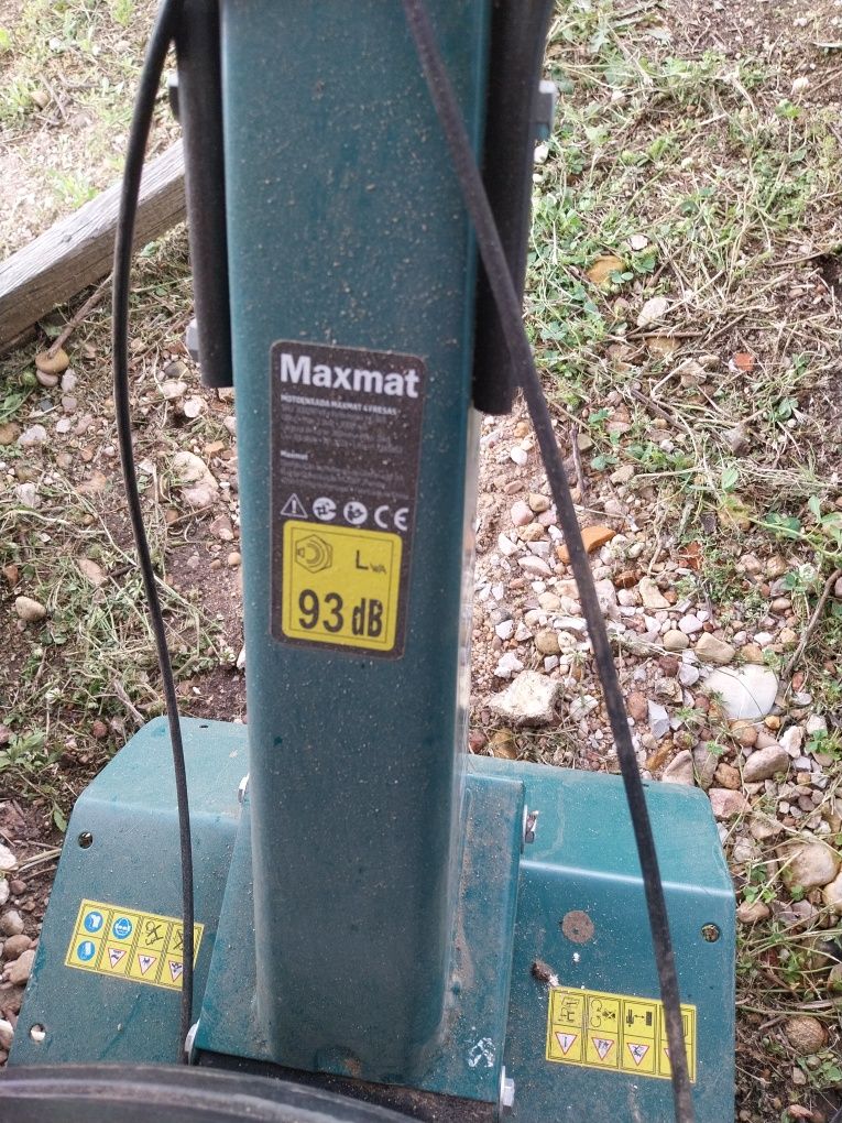 Moto enxada poucas horas