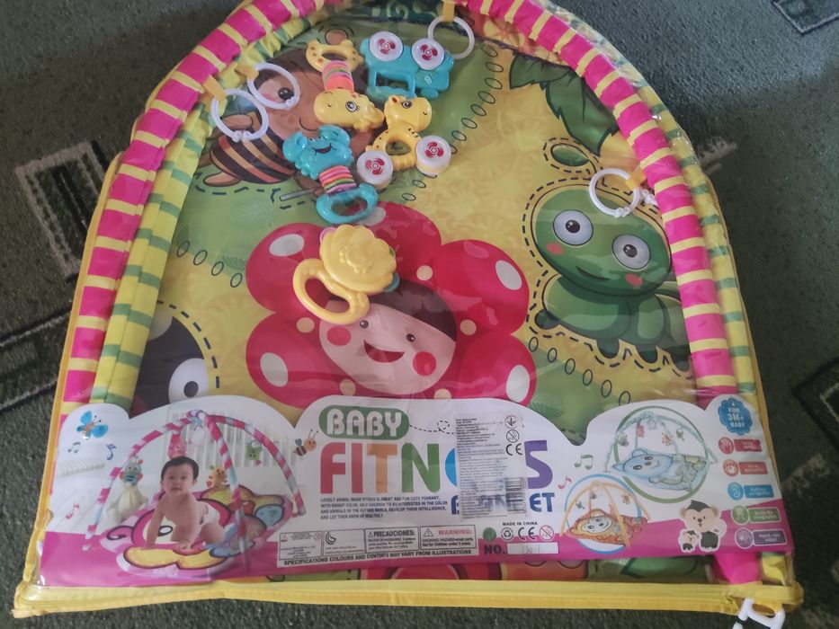 Продам дитячий коврик від 3 місяців,в гарному стані