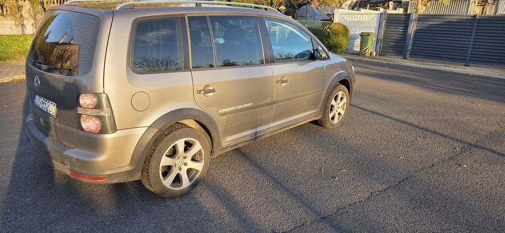 Vw Touran Cross 1.9 TDI  2008 6 Biegów