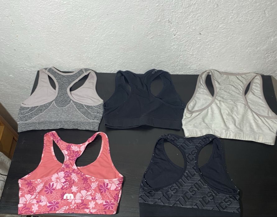 Tops de desporto fiminos