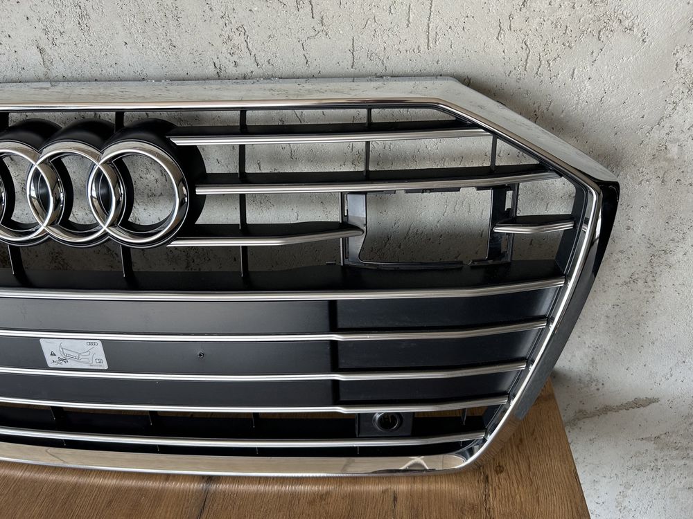 Audi A6 C8 S-LINE grill atrapa chrom 4K0