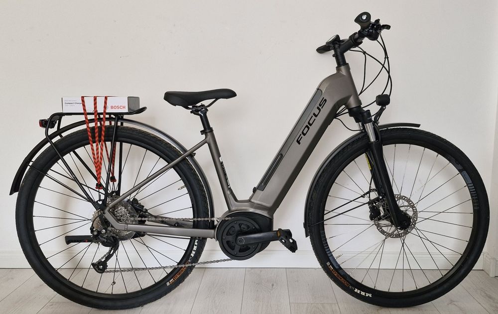 Rower elektryczny Focus Bosch miejski roz s gwarancja przebieg  121km