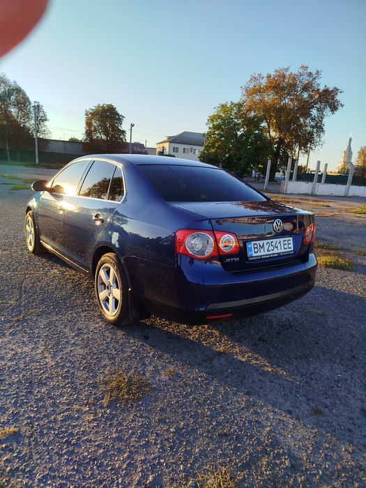 Volkswagen Jetta 1.6 бензин мех6