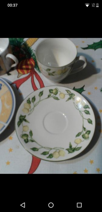 84. Filiżanki do kawy 3 sztuki