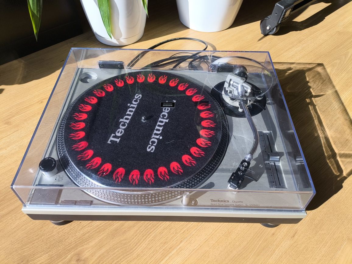 Naprawa Serwis Czyszczenie – Gramofony & Miksery DJ-skie - Turntablism