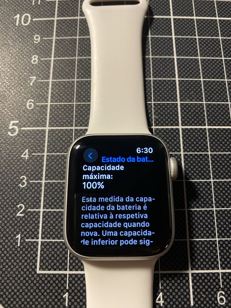Apple Watch Series 5 (GPS + Cellular) - 40mm