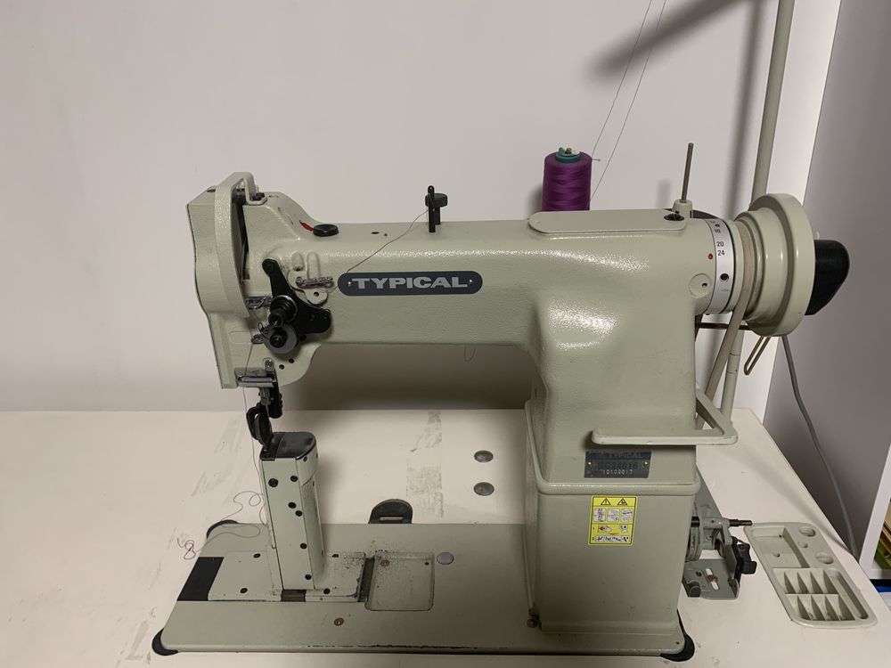 Промислова колонкова  швейна машина TYPICAL GC24016