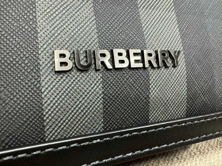 Продається оригінальна чоловіча сумочка Burberry