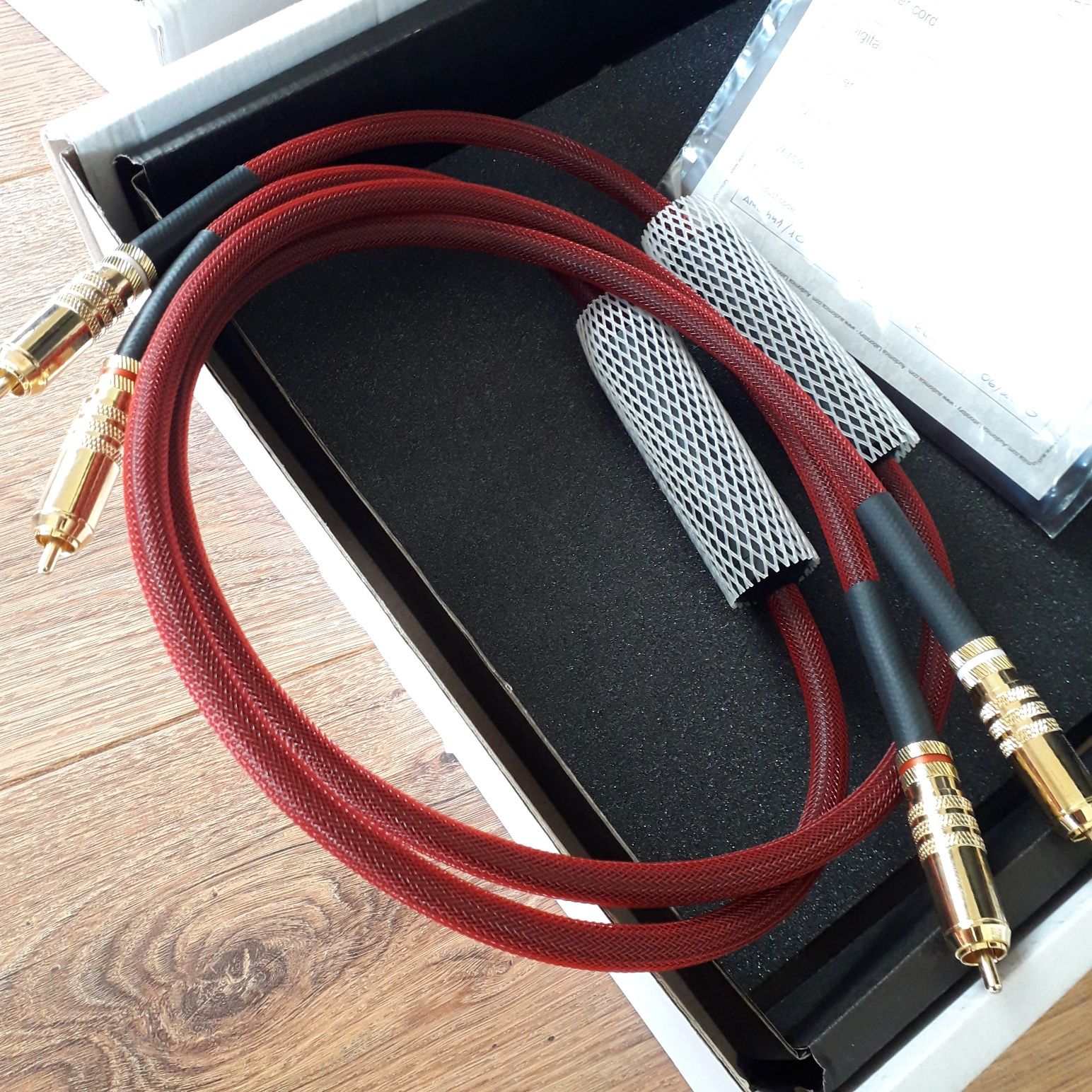 Interconnect Audiomica Laboratory Rhod Reference XLR lub RCA 1m Luxury