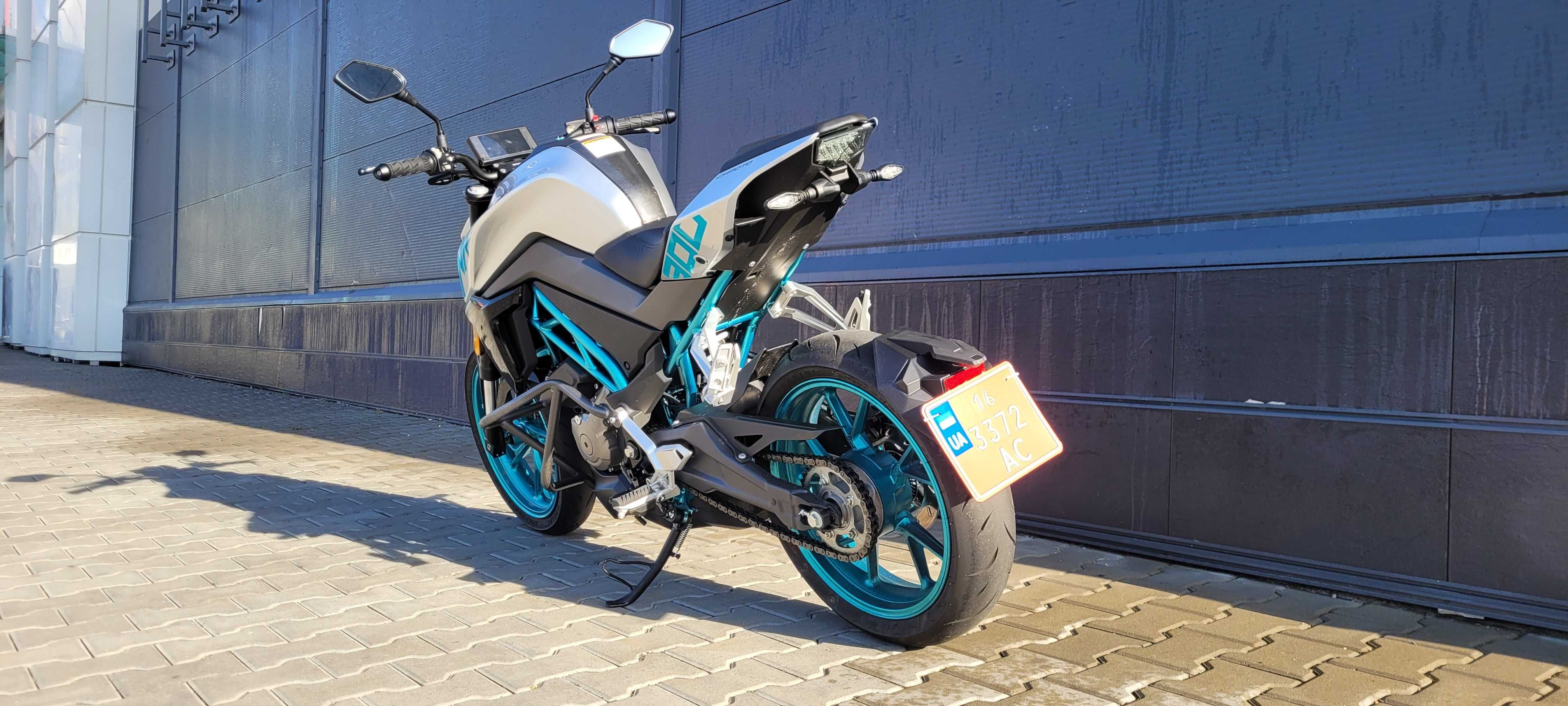 Розпродаж Мотоцикл CF MOTO 300 NK тестовий байк