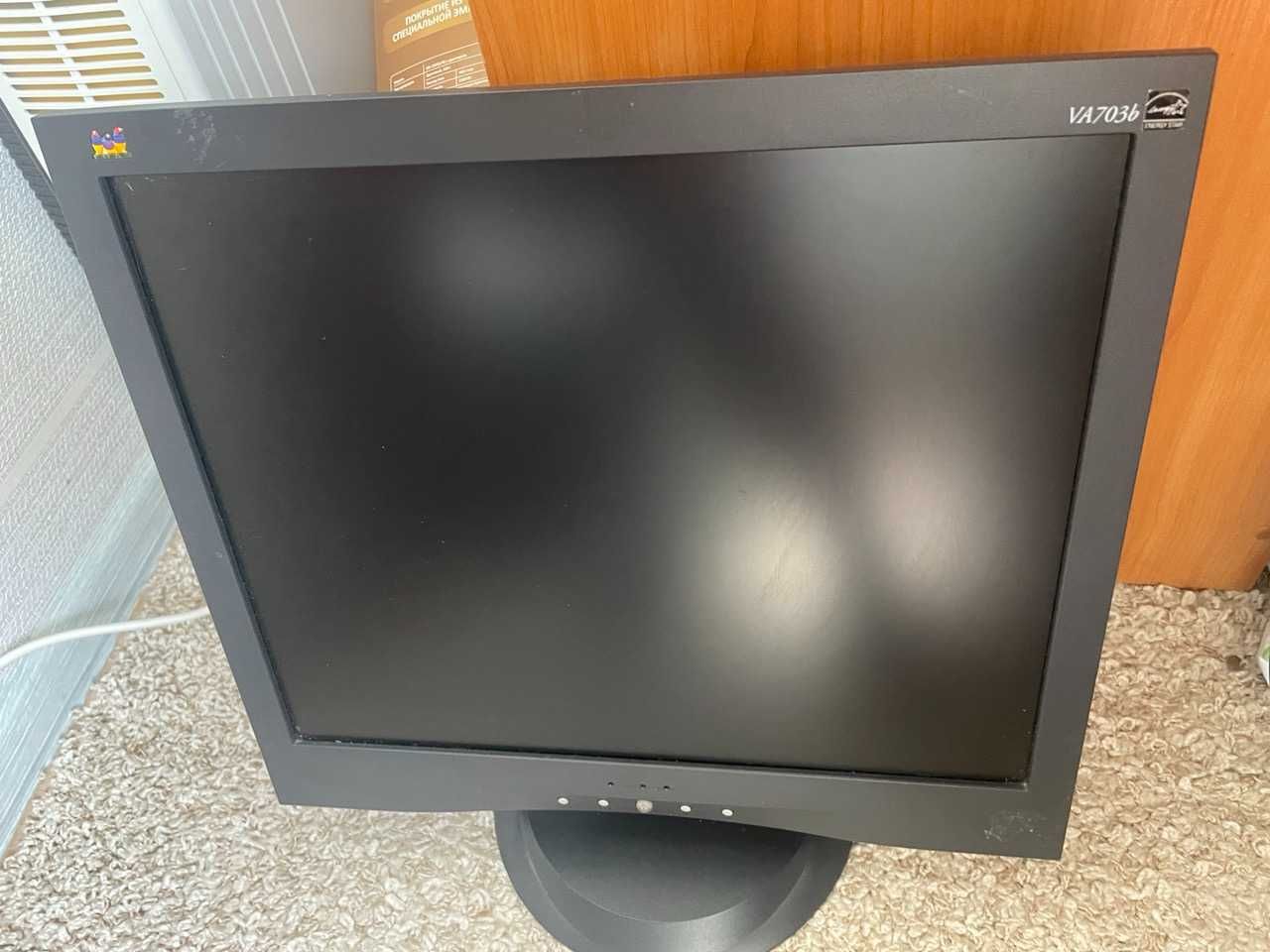монітор ViewSonіc VA703B-3 діагональ 41см + Клавіатура провідна