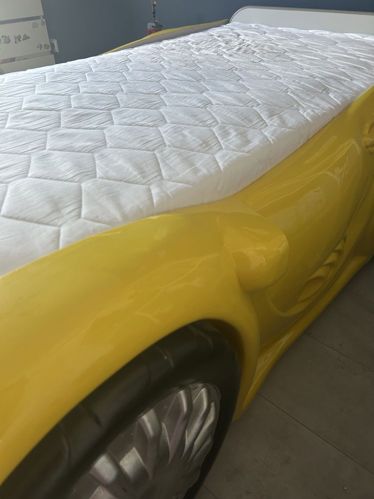Łóżko samochód sleep car żółte