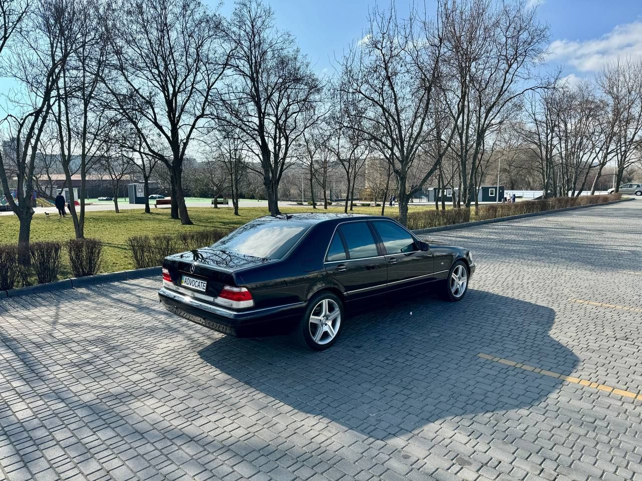 Mercedes-Benz S-class W140