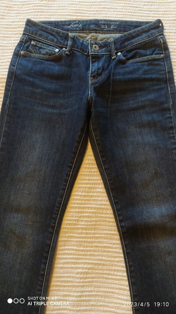 Jeans Levis bootcut 25