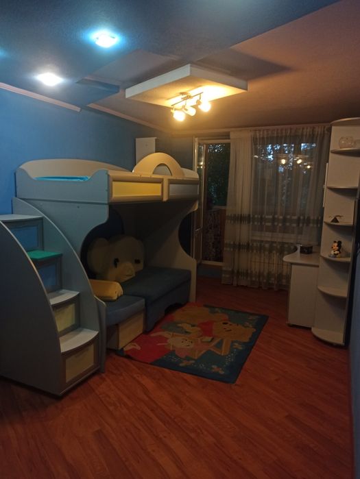 Продам мебель для детской спальни.