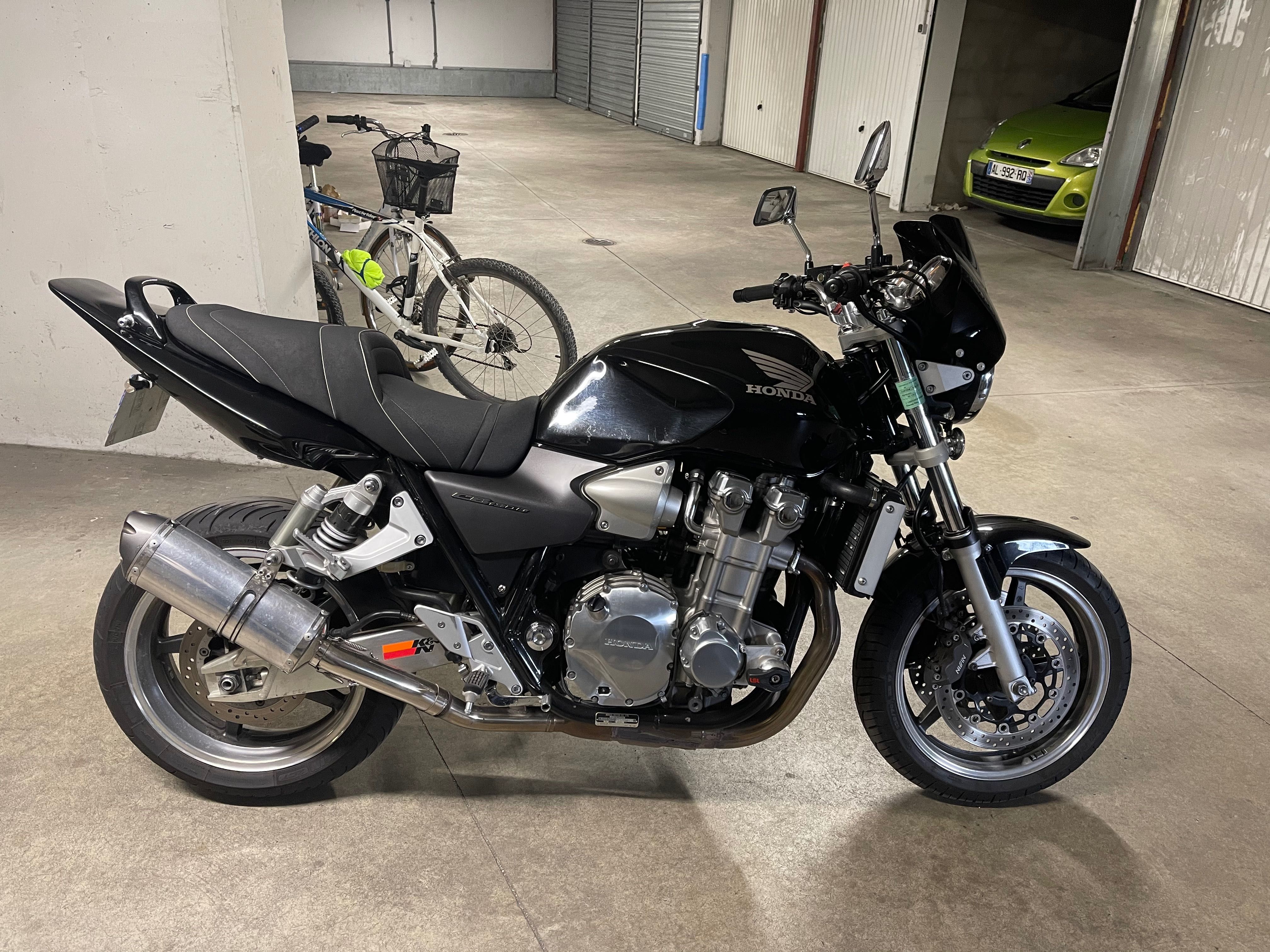 Honda CB 1300 SC54 bez ABS, OC i przegląd do 05.2026