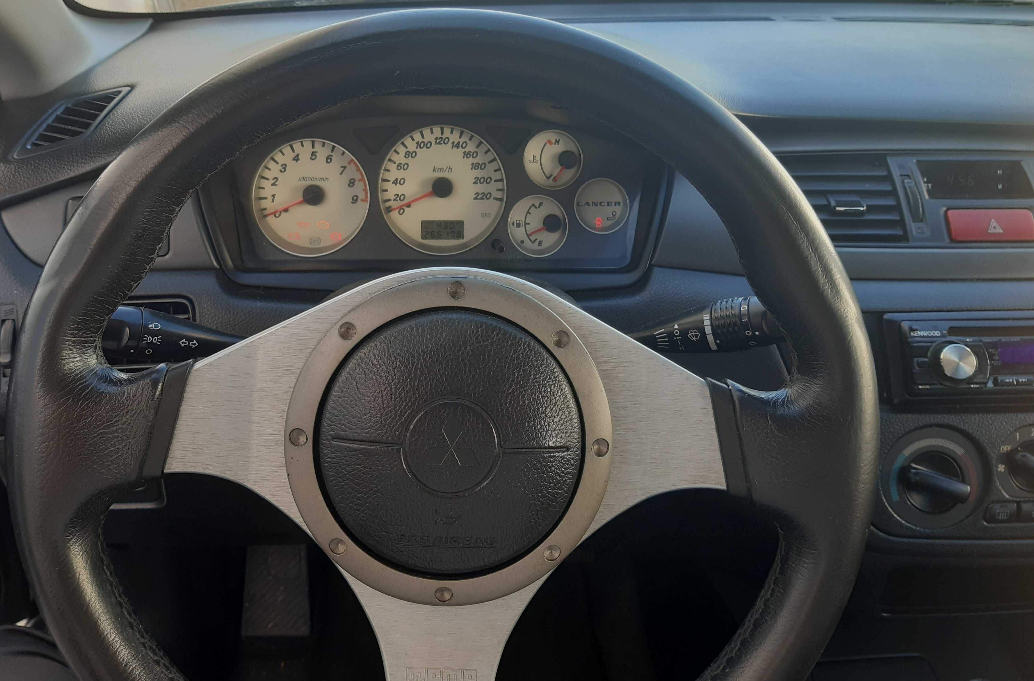 Mitsubishi Lancer CS9W 2004, 2.0 4G63