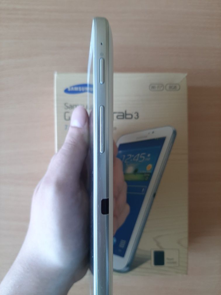 Samsung Galaxy Tab 3 (SM-T210R)