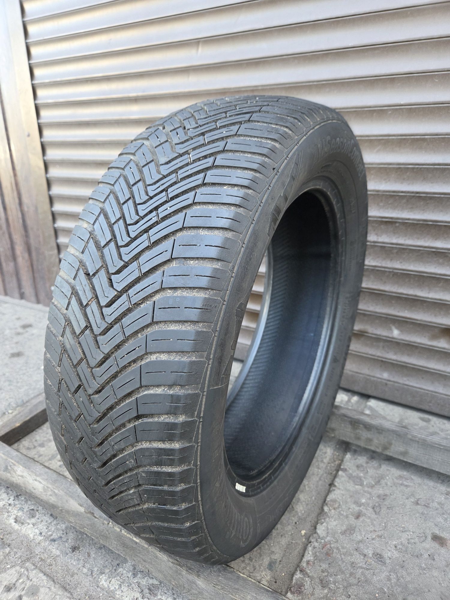 Шина всесезонна 215/55/r17, Continental All Season Contact , 2023р,