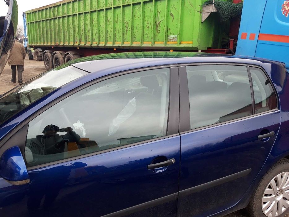 Szyba Drzwi VW Golf 5 V HB 5D