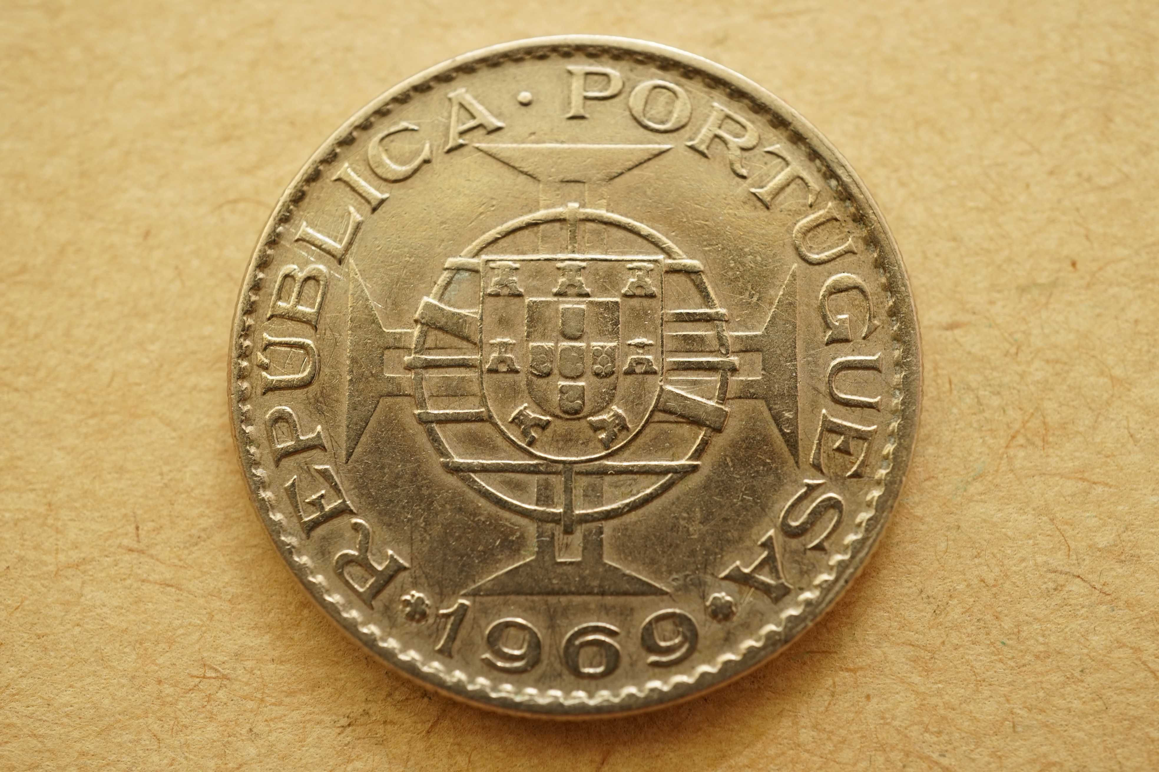 Moeda de Prata de Angola Portuguesa de 10 escudos - 1969