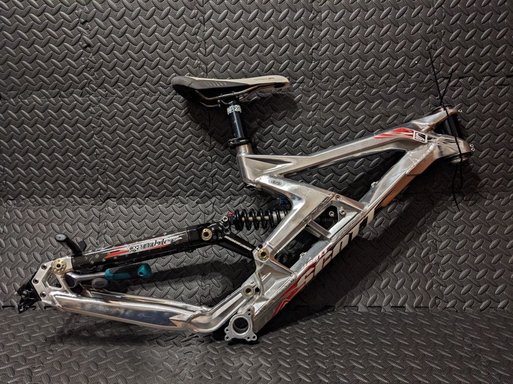 Рама підвіс Scott Gambler DH specialized yt trek