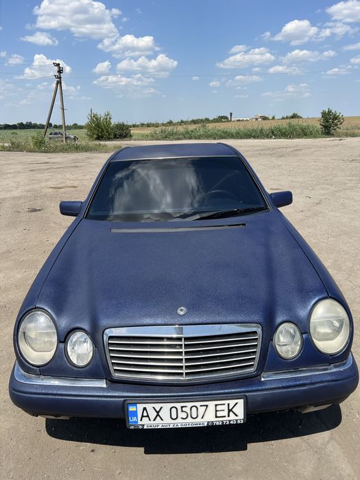 Продам мерседес w210