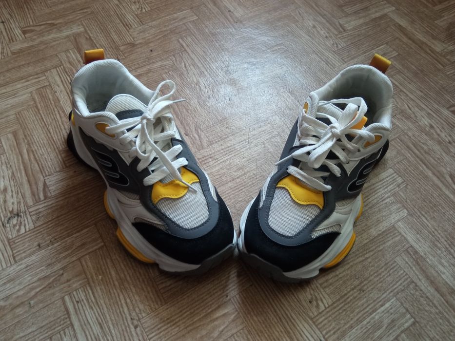 Кросівки унісекс (38р)