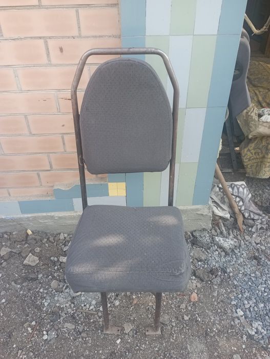 Сидіння на бус ..