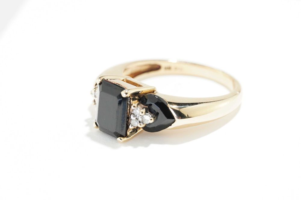 Złoty pierścionek z brylantami 14K 4.53g