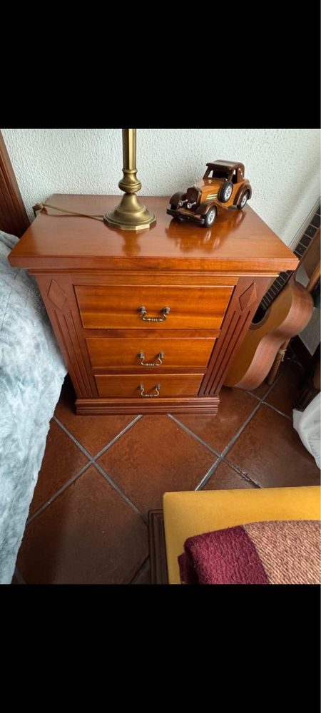 Mobilia Quarto Casal / Cerejeira