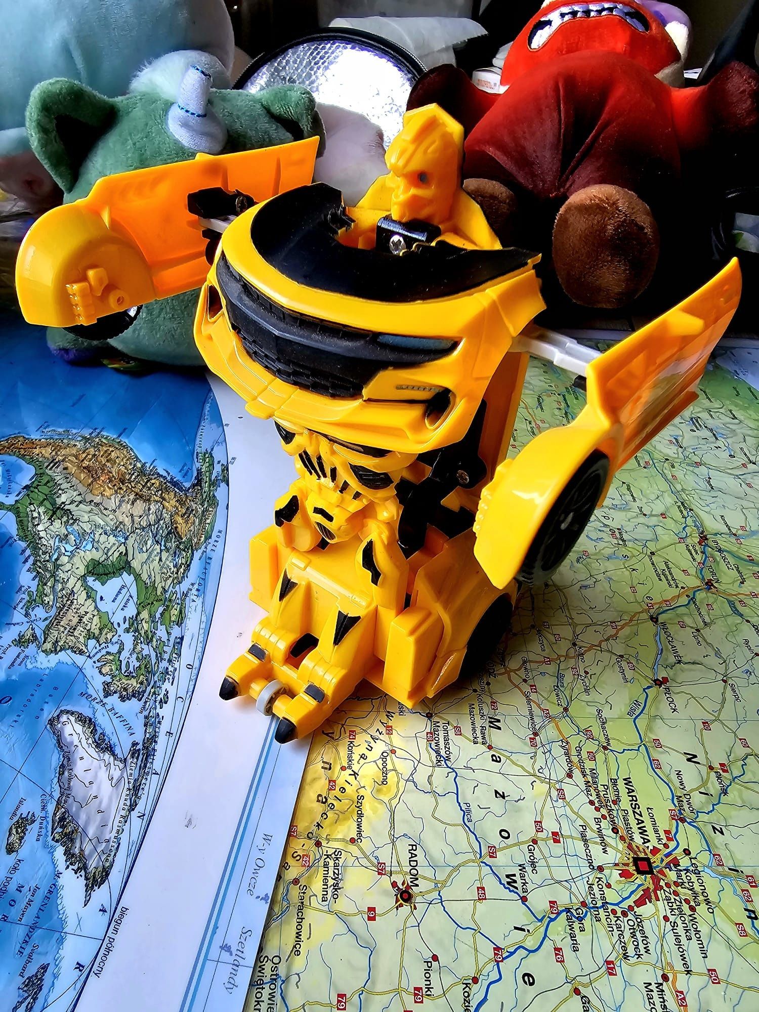 Auto robot Transformers nowy żółty super zabawa