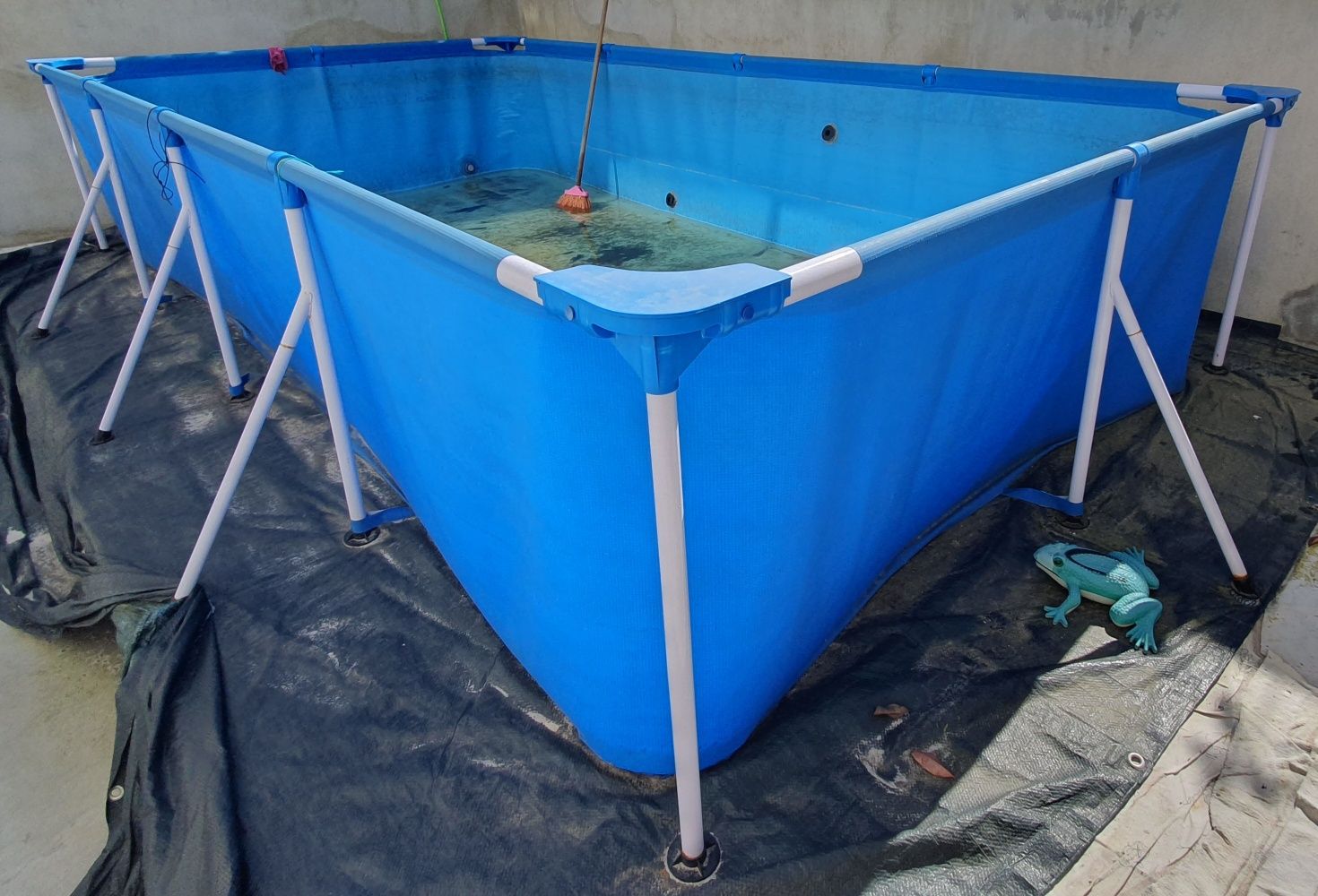 Piscina exterior 4x2m