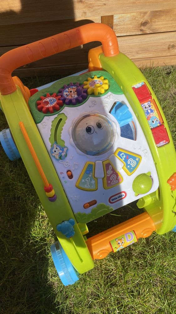 Little tikes Chodzik i stół aktywności 3 w 1